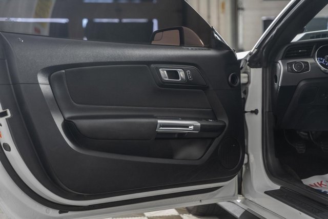 Used 2019 Ford Mustang GT image 40