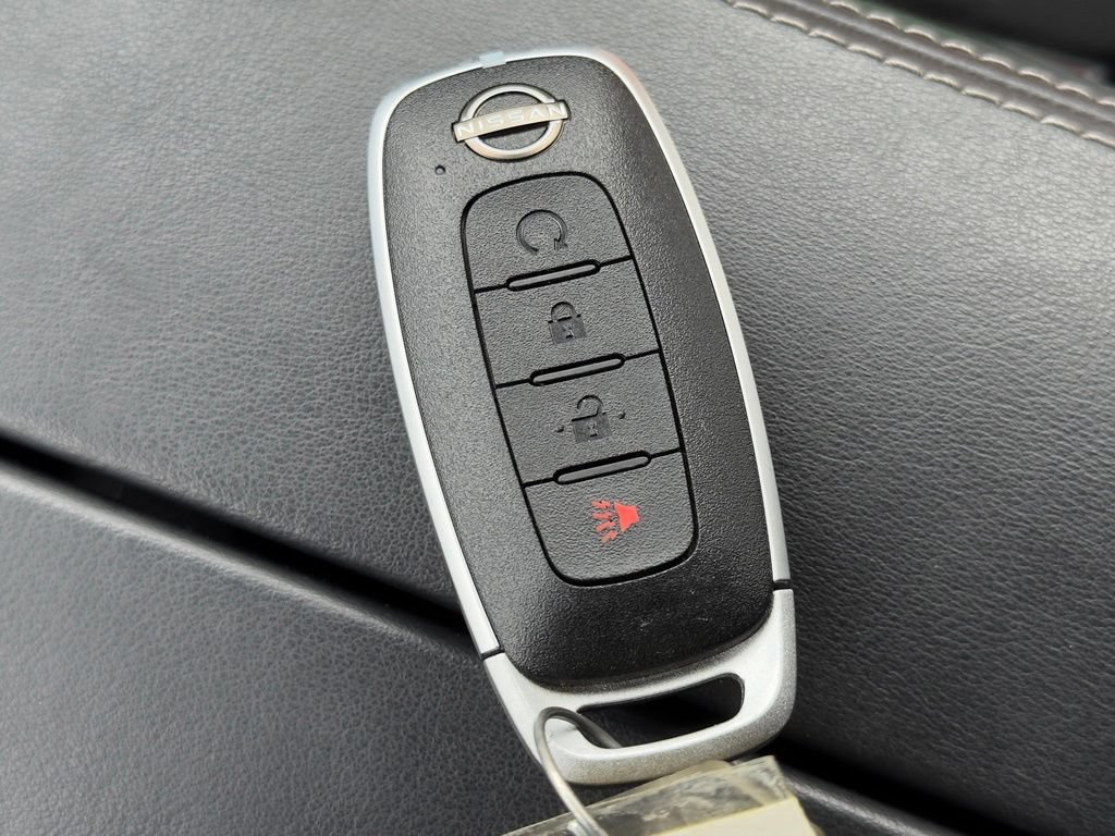 Used 2023 Nissan Rogue SV AWD/4WD image 7