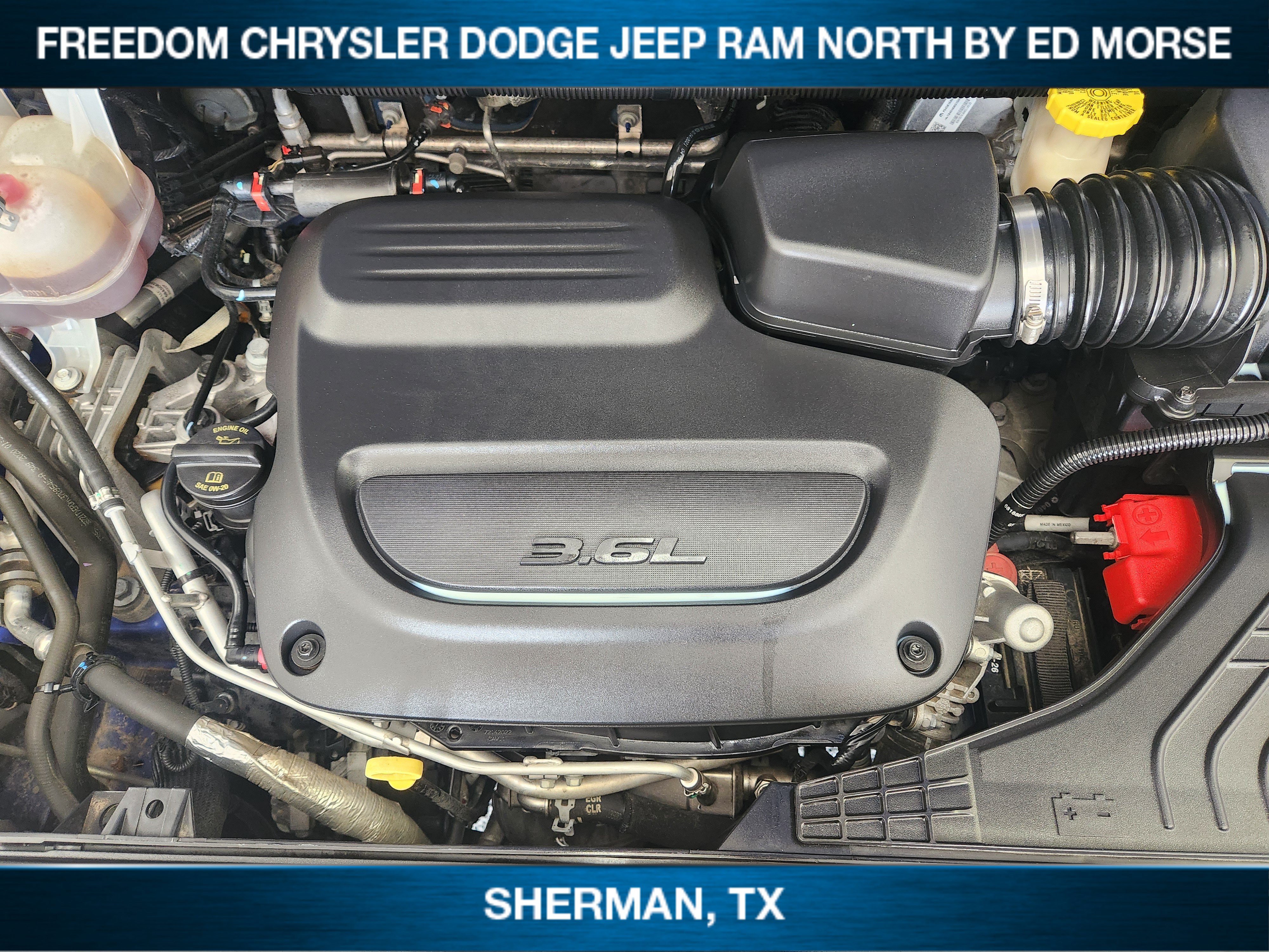Used 2021 Chrysler Voyager L FWD image 21