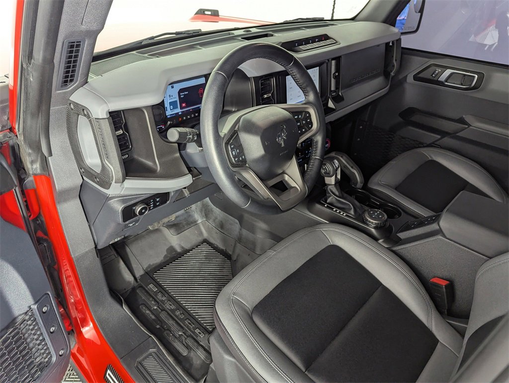 Used 2023 Ford Bronco Big Bend w/ Sasquatch Package image 11