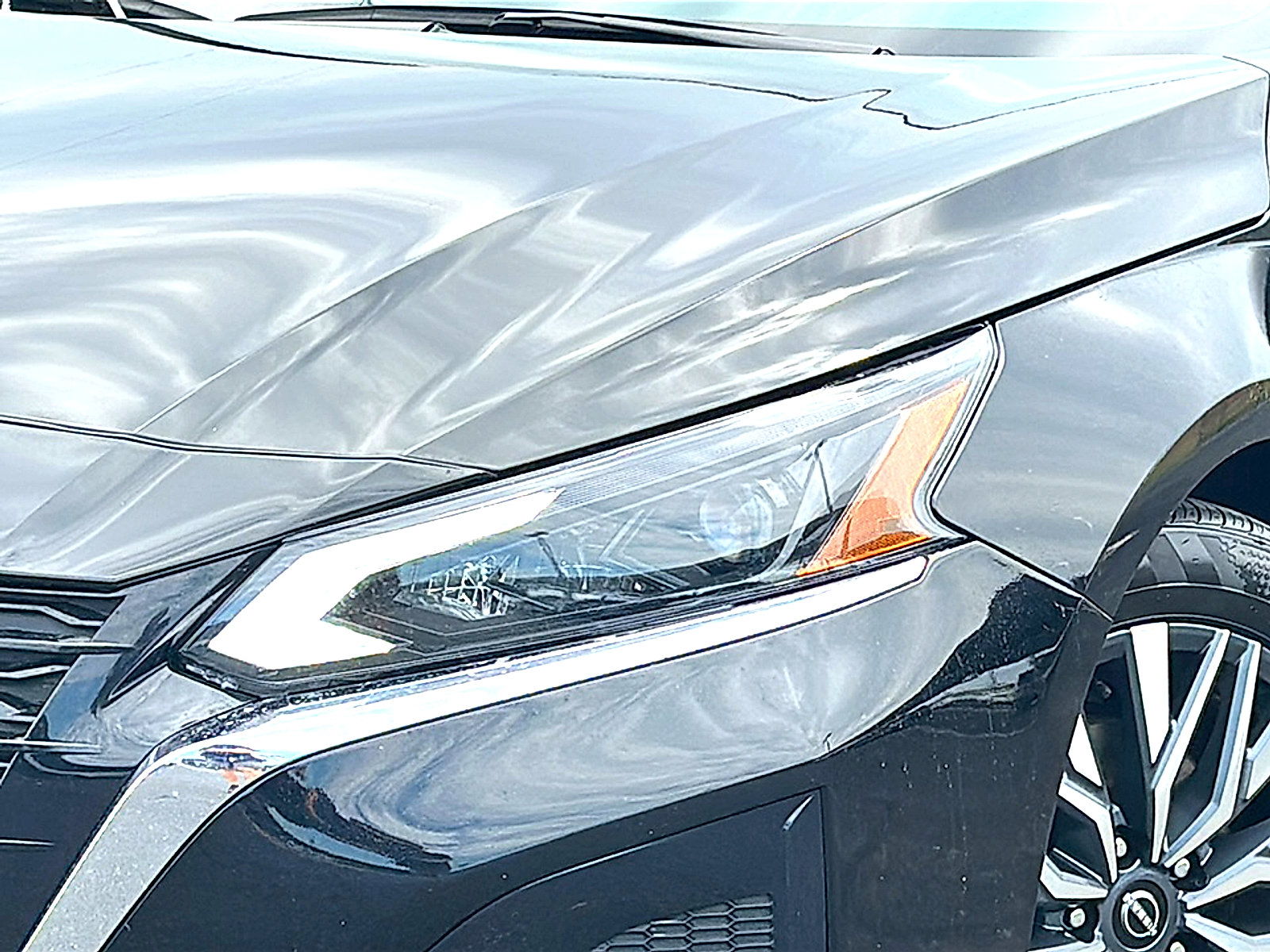 Used 2025 Nissan Altima 2.5 SV FWD image 4