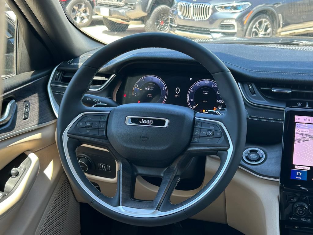 Used 2023 Jeep Grand Cherokee L Limited w/ Luxury Tech Group II AWD/4WD image 45