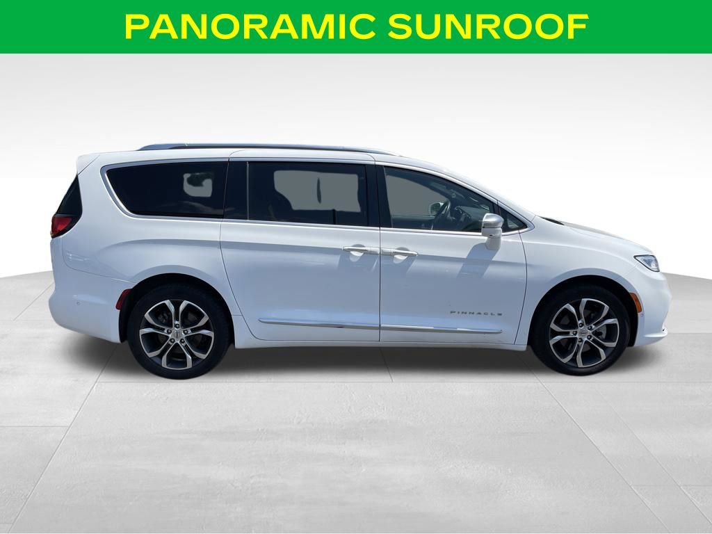 Used 2021 Chrysler Pacifica Pinnacle AWD/4WD image 6
