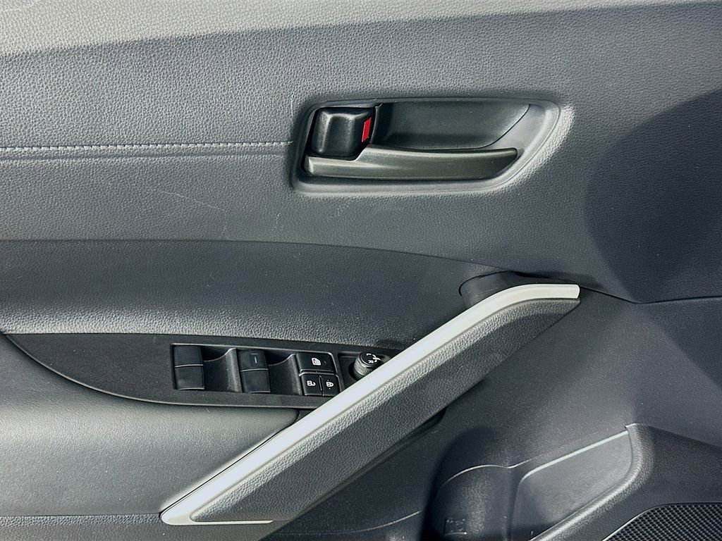 Certified 2024 Toyota Corolla Cross LE image 17