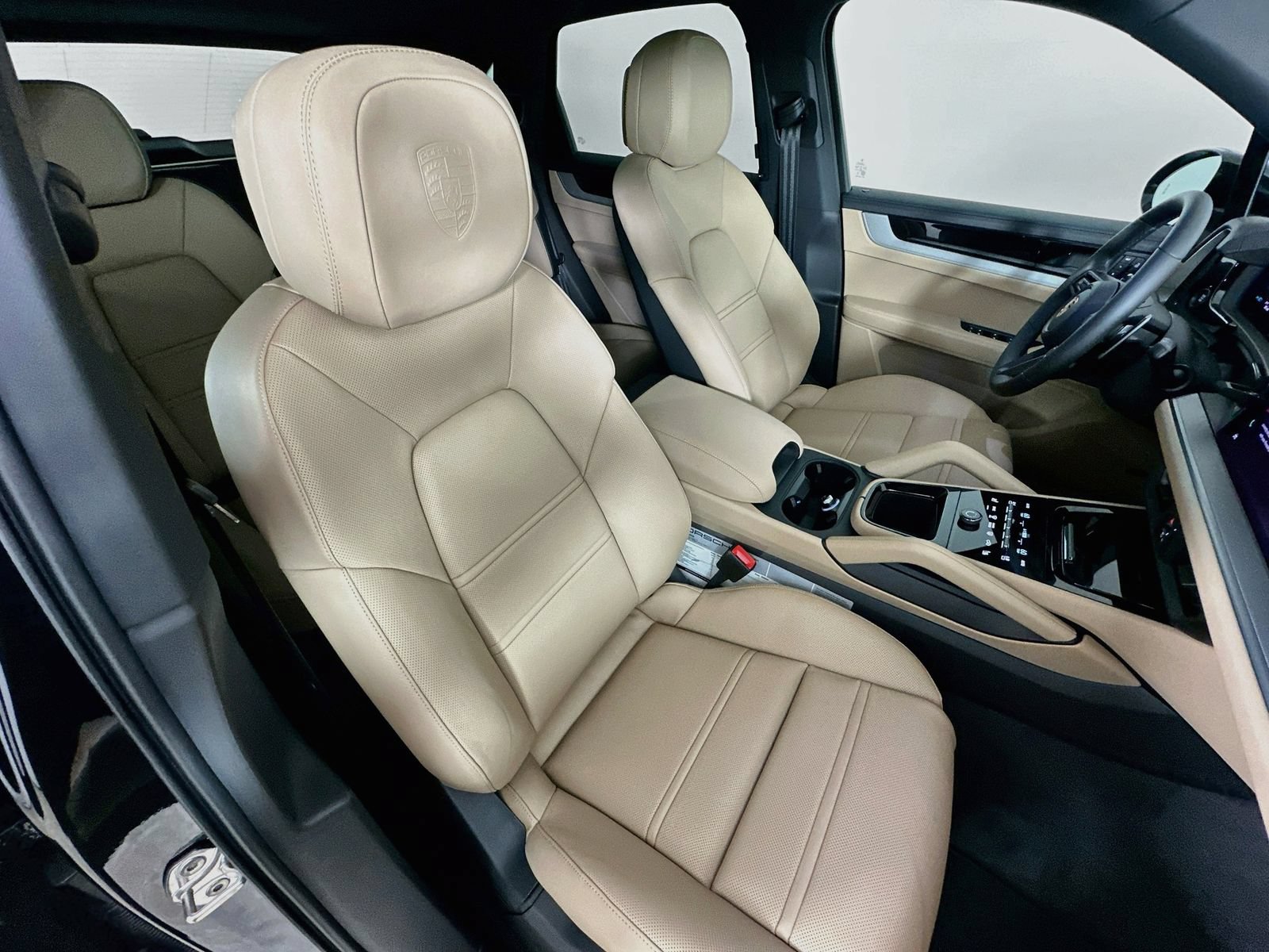 New 2026 Porsche Cayenne AWD/4WD image 44