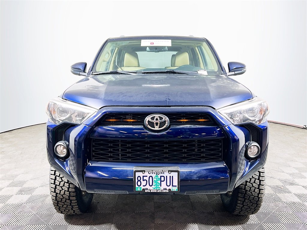 Certified 2018 Toyota 4Runner SR5 Premium image 3