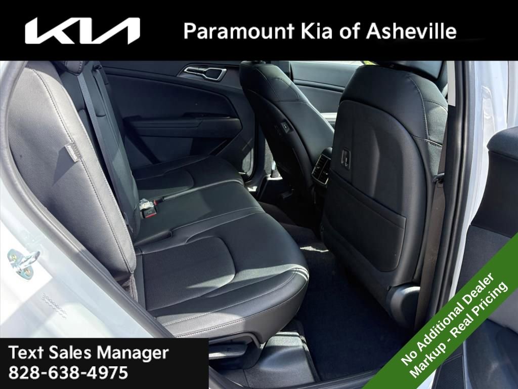 New 2026 Kia Sportage EX w/ EX Panorama Roof Package image 22