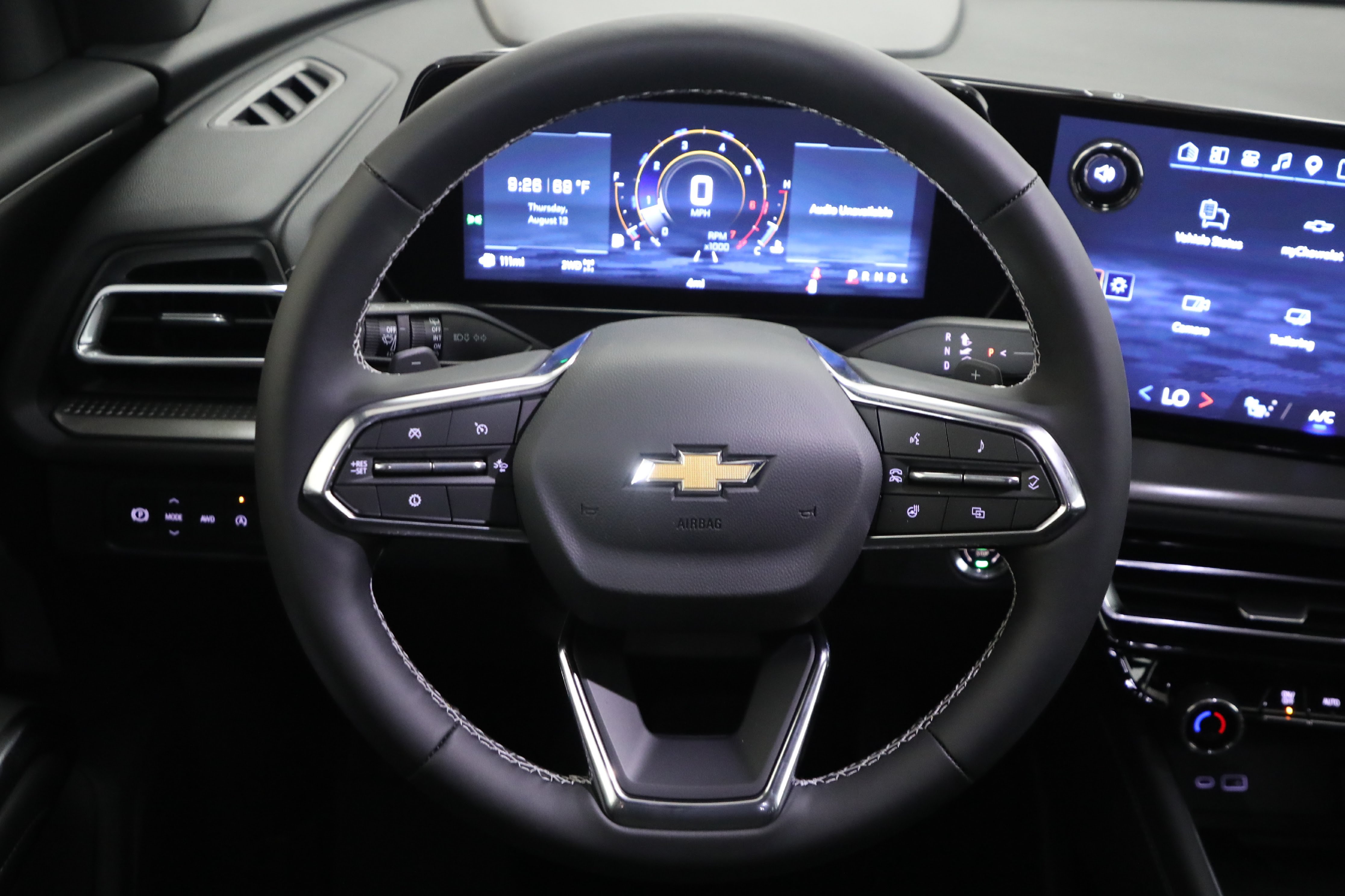 New 2027 Chevrolet Traverse LT w/ Driver Confidence Package AWD/4WD image 3