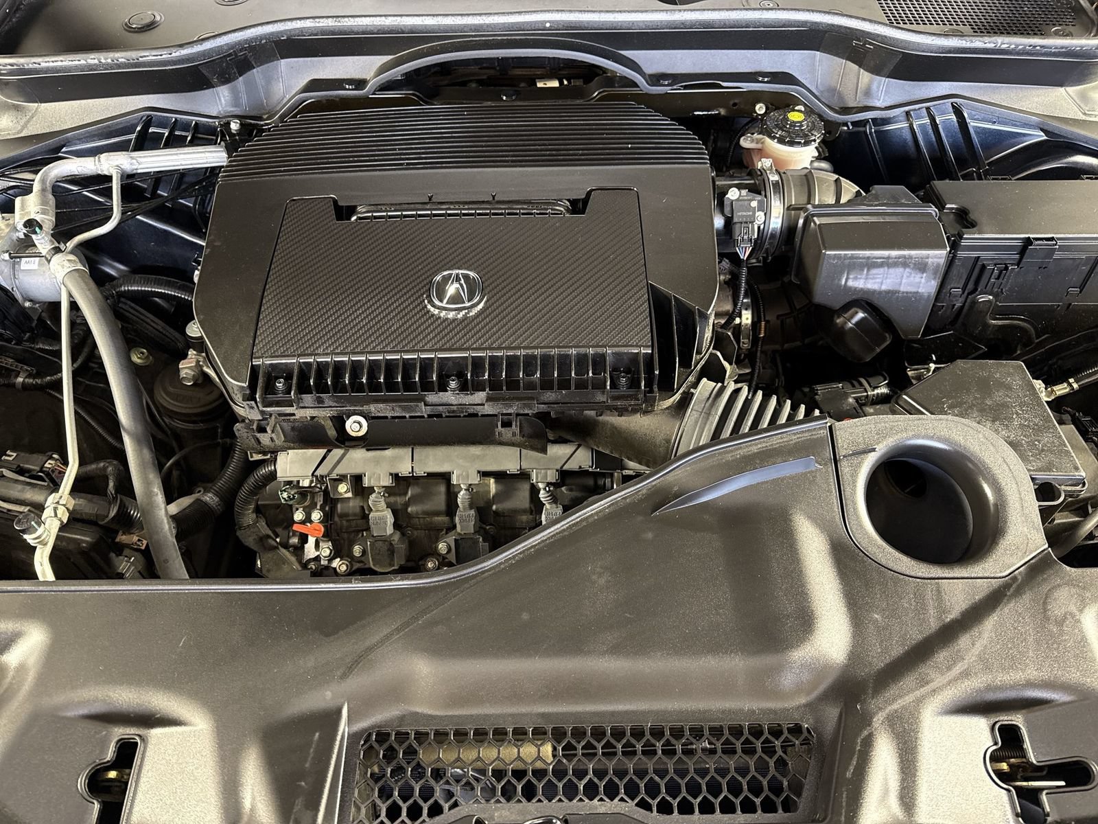 Certified 2025 Acura MDX w/ Technology Package FWD image 29