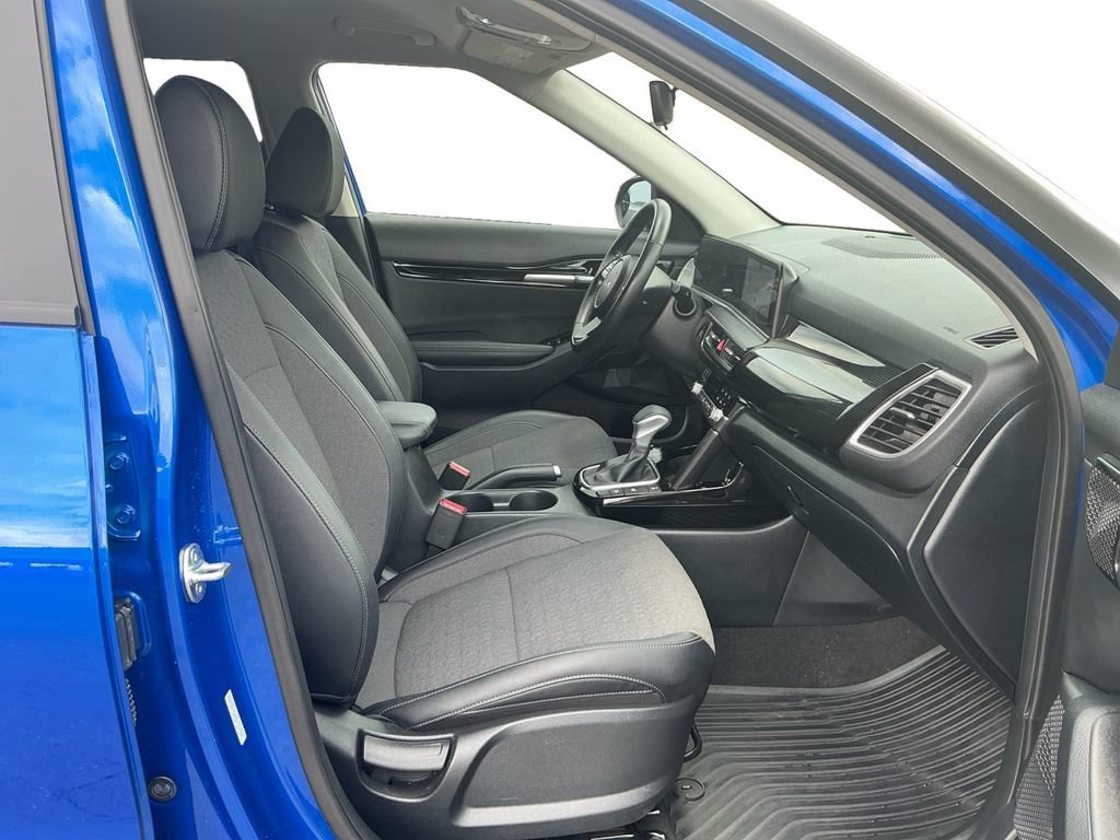 Used 2025 Kia Seltos S AWD/4WD image 22
