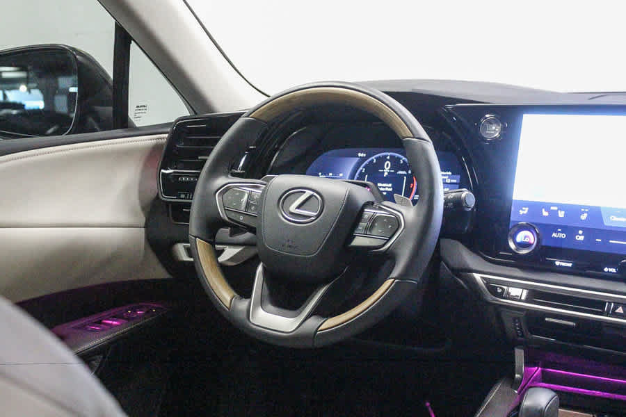 Used 2025 Lexus RX 350 Premium Plus w/ Convenience Package FWD image 16