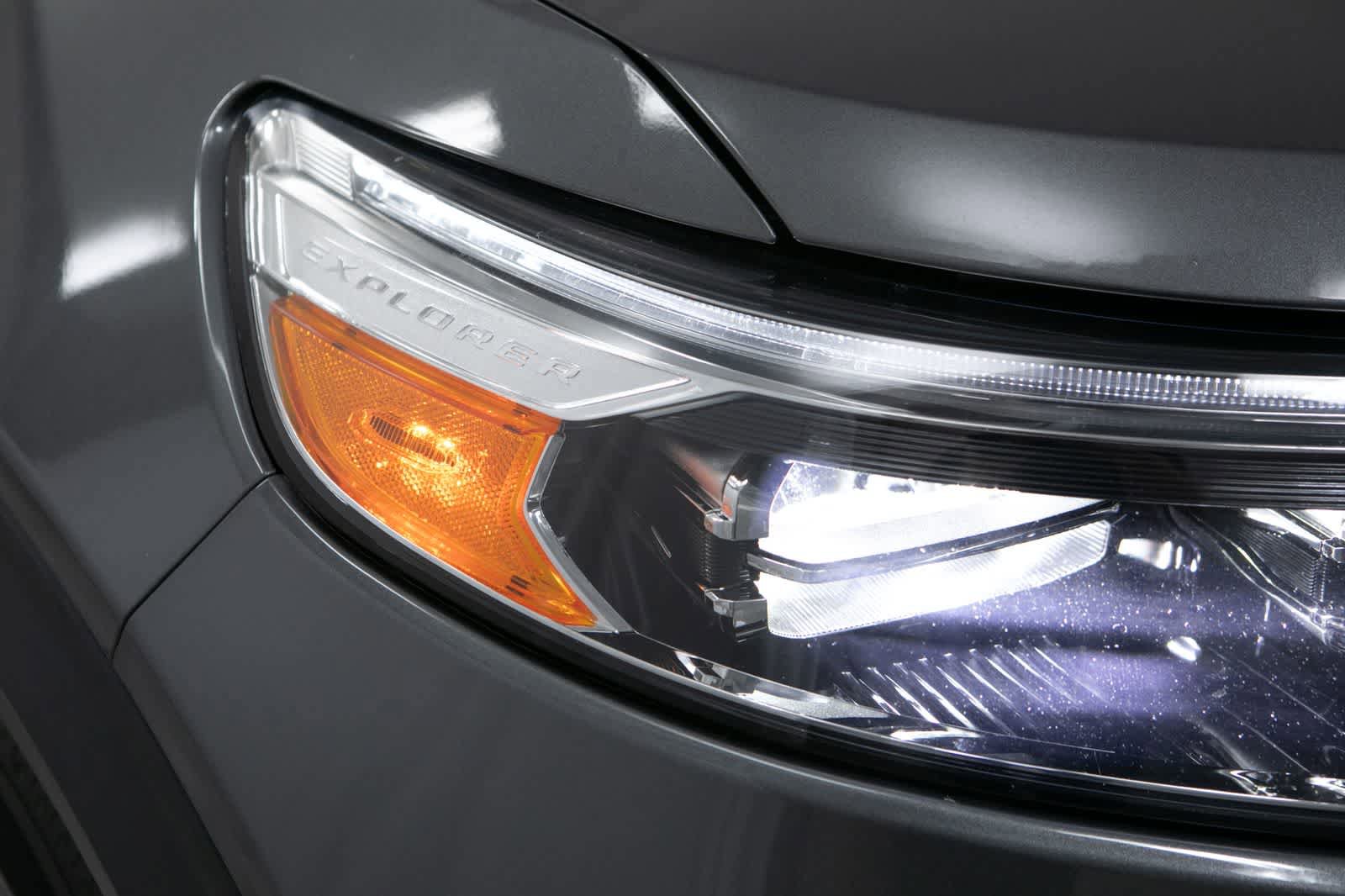 Used 2023 Ford Explorer XLT RWD image 16