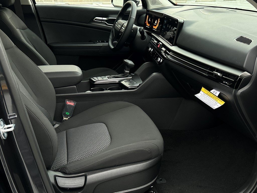 New 2026 Kia Sportage LX image 9