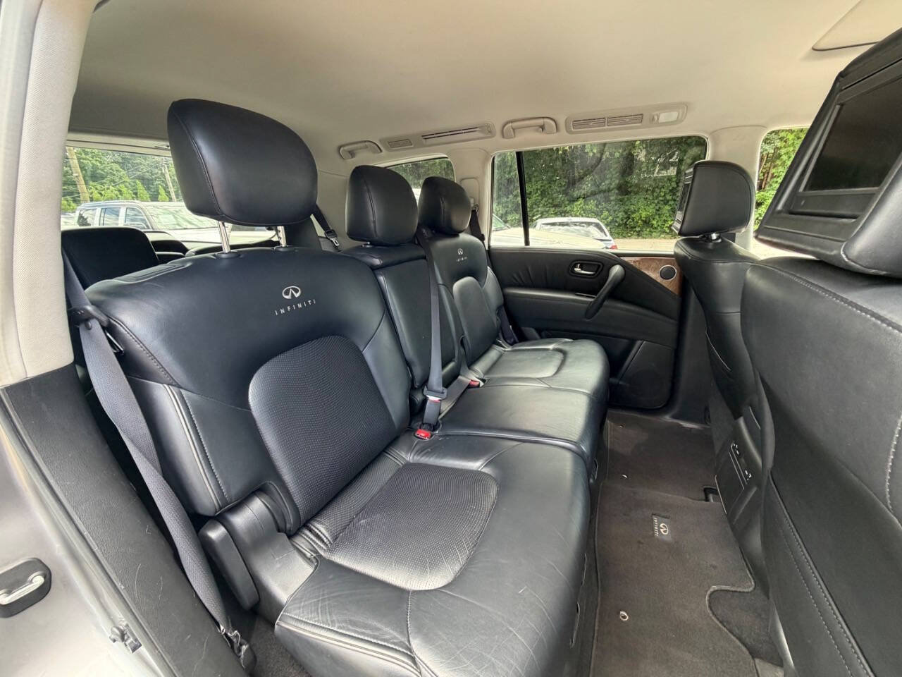 Used 2011 INFINITI QX56 4WD w/ Theater Pkg image 16