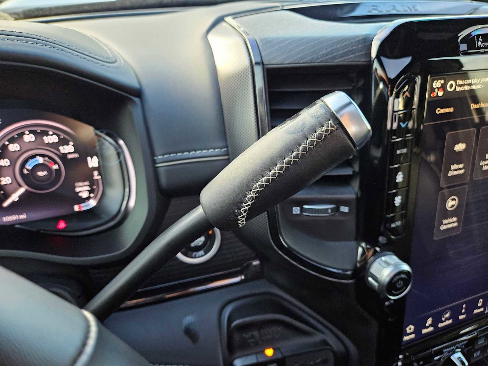 Used 2023 RAM 2500 Limited image 31