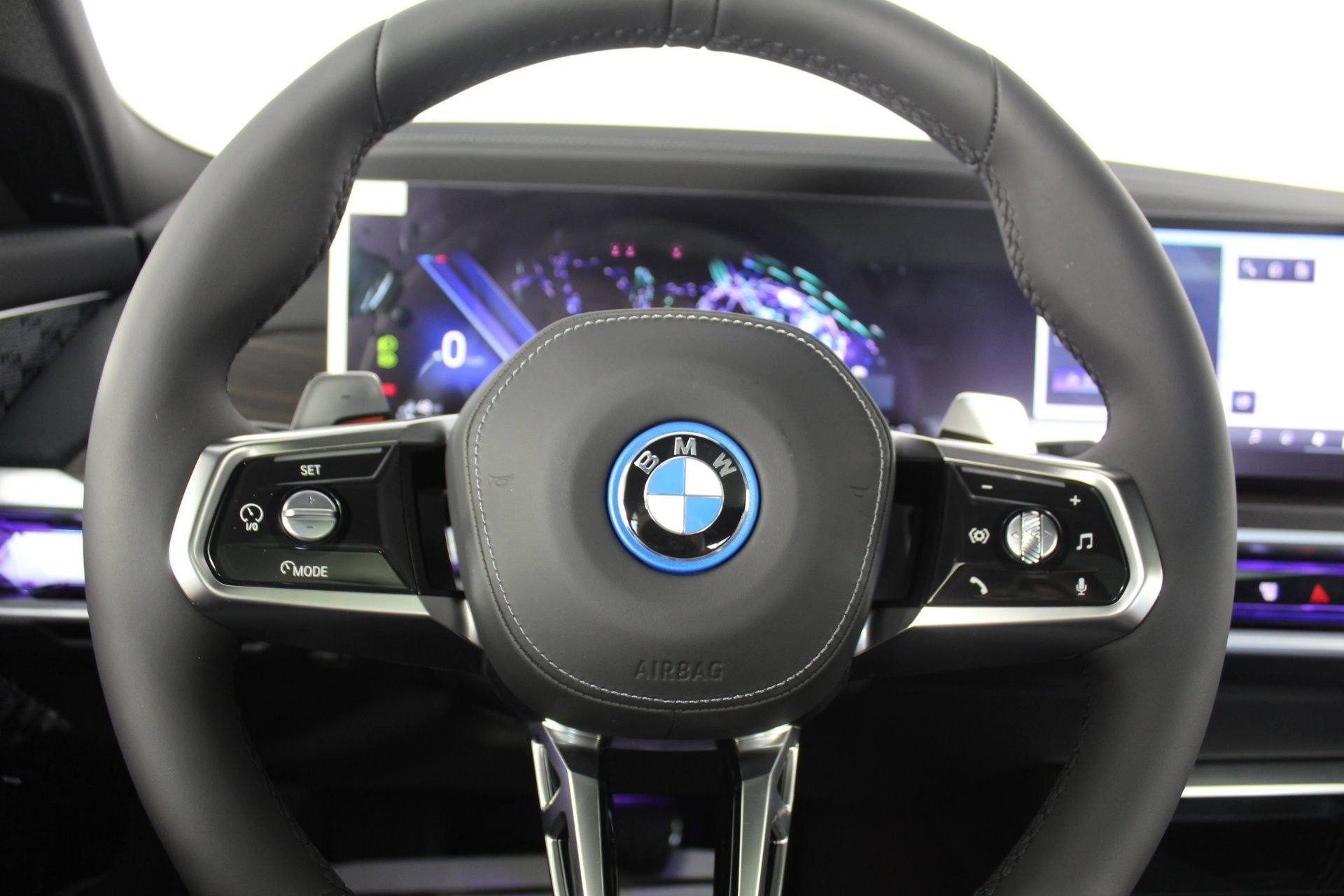 New 2026 BMW 750e xDrive w/ Executive Package image 14