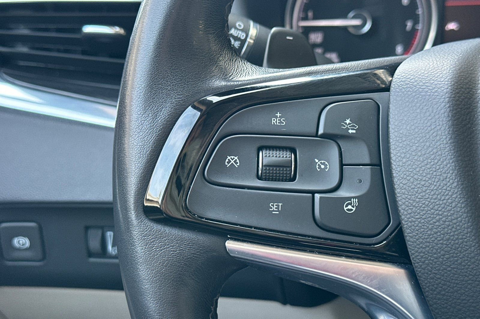 Certified 2023 Buick Enclave Essence w/ Experience Buick Package image 32