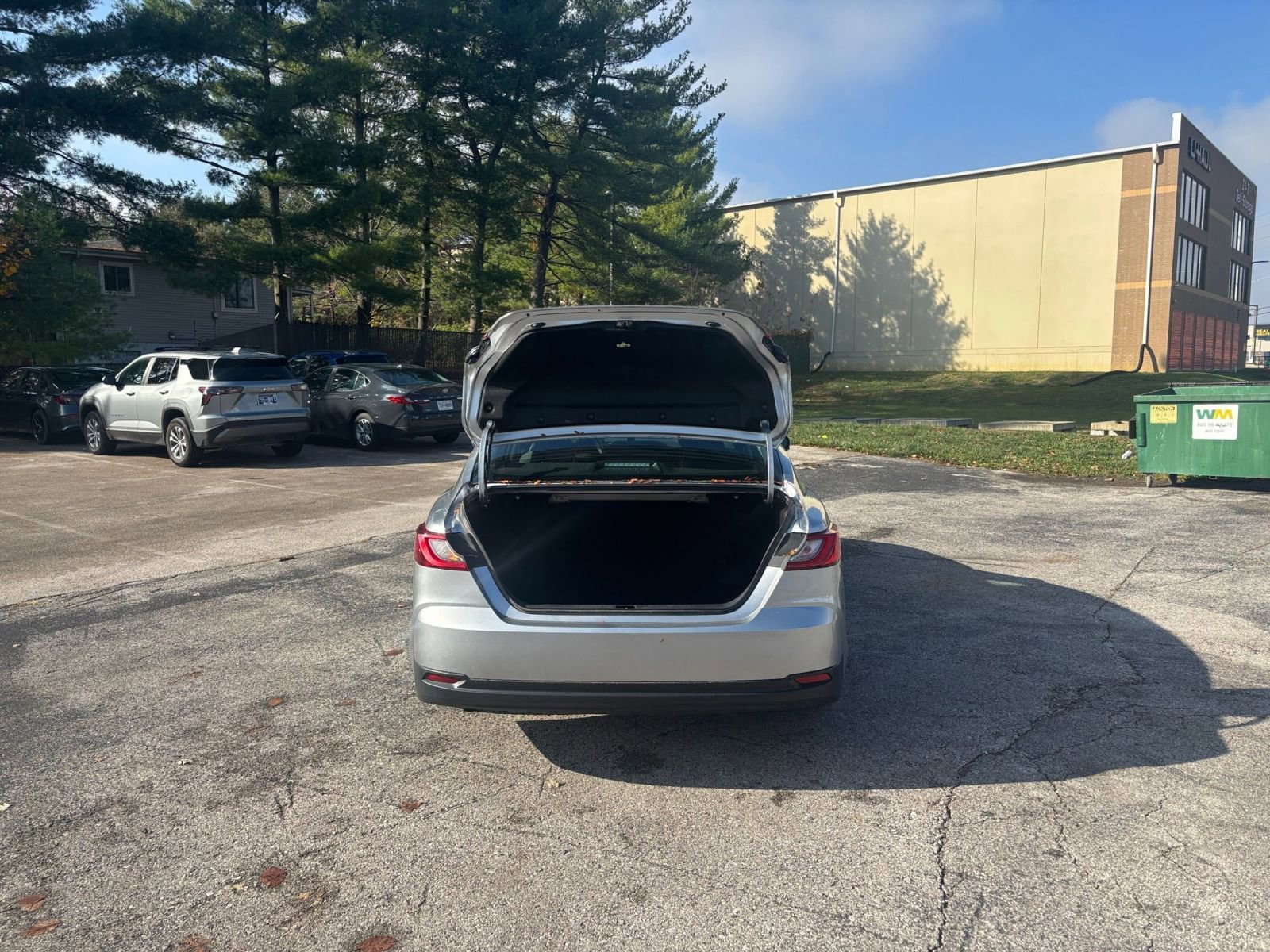 Used 2025 Toyota Camry LE image 29