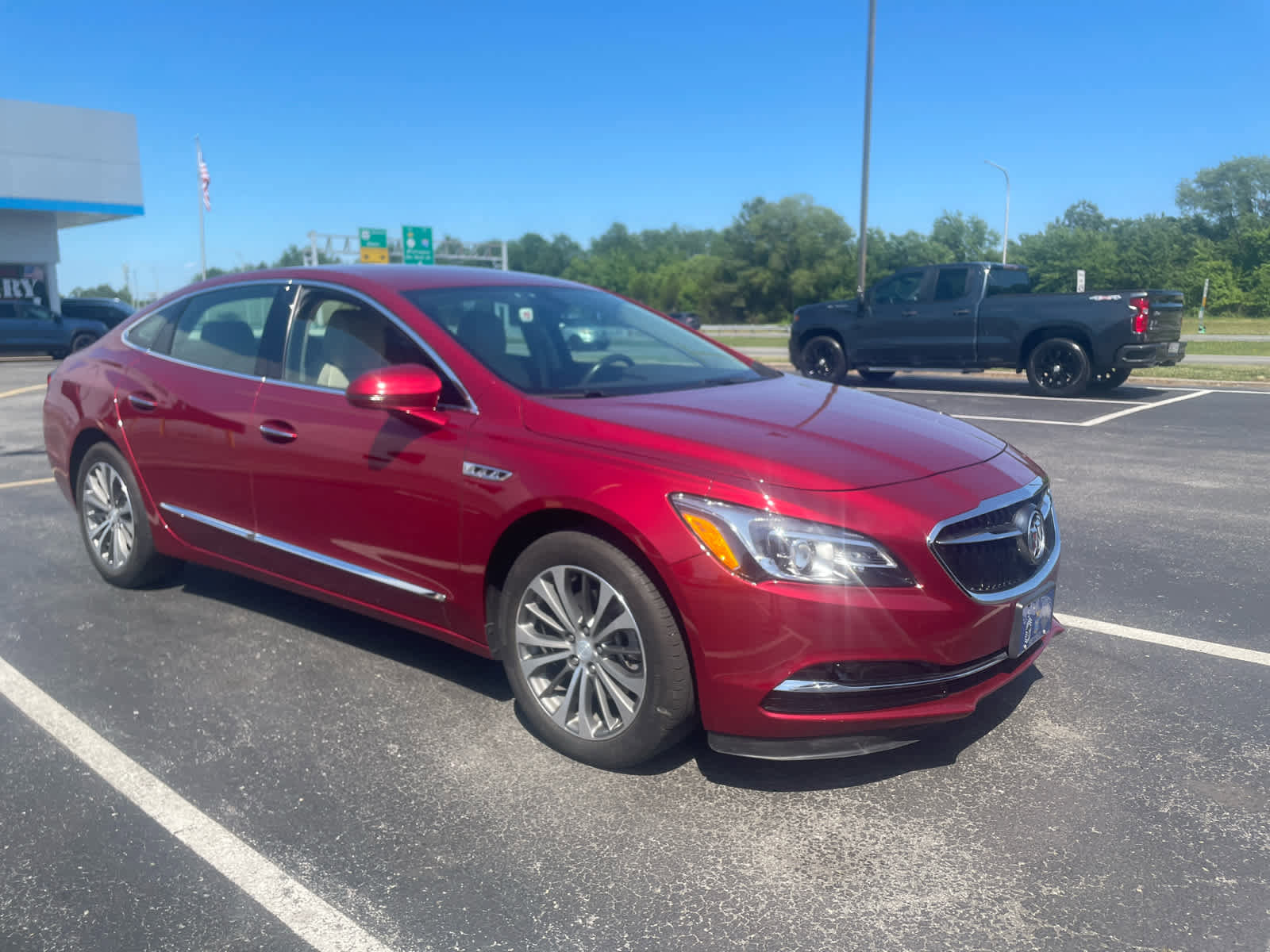 Used 2019 Buick LaCrosse Essence w/ Sights and Sounds Package FWD image 2