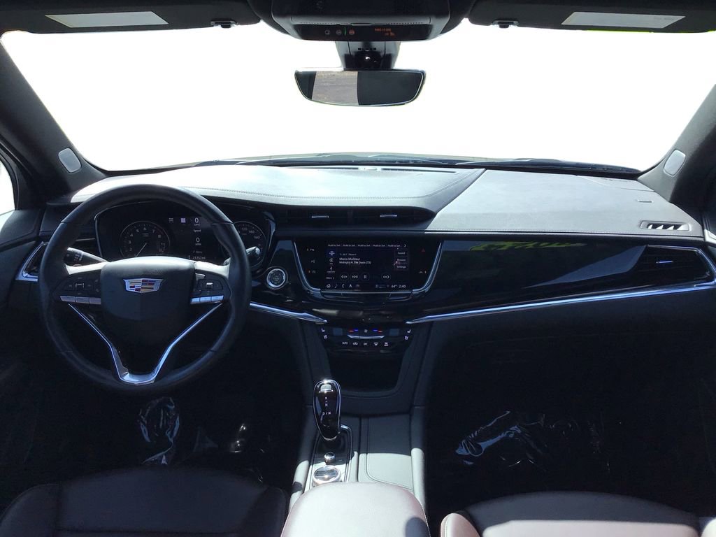 Used 2024 Cadillac XT6 Premium Luxury w/ Technology Package image 23