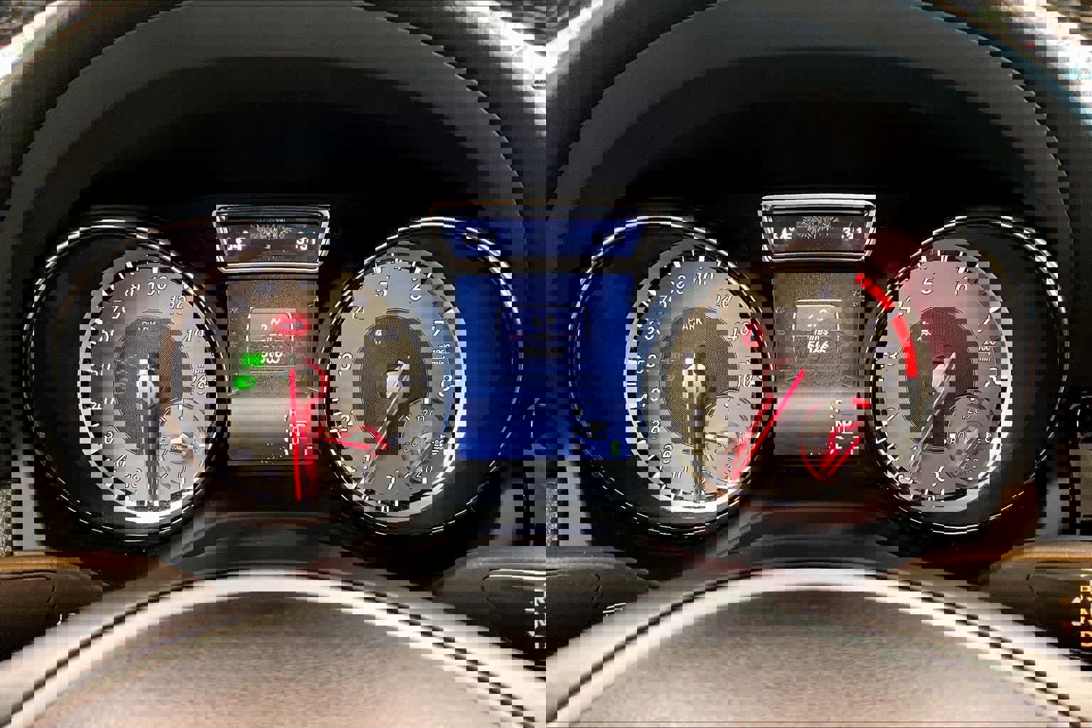 Used 2015 Mercedes-Benz CLA 250 image 24