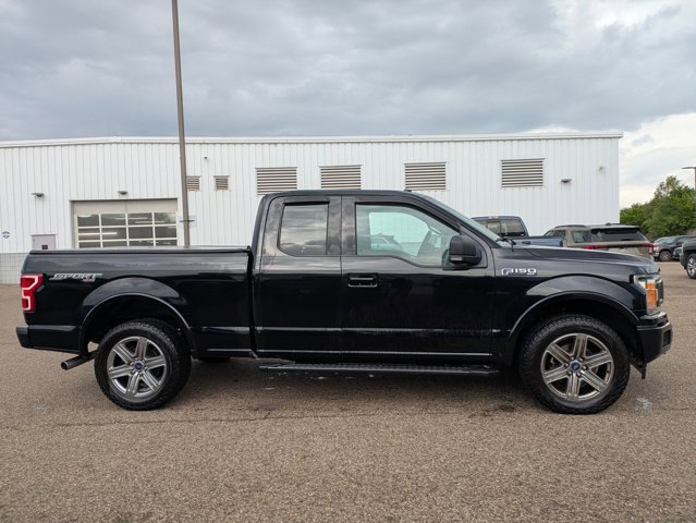 Used 2018 Ford F150 XLT w/ Equipment Group 302A Luxury AWD/4WD image 4