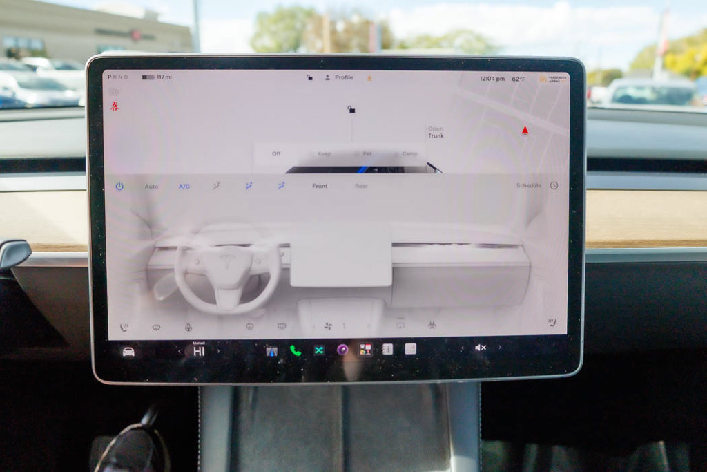 Used 2024 Tesla Model Y Long Range AWD/4WD image 11