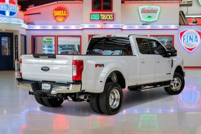Used 2017 Ford F350 Lariat w/ Lariat Value Package image 3