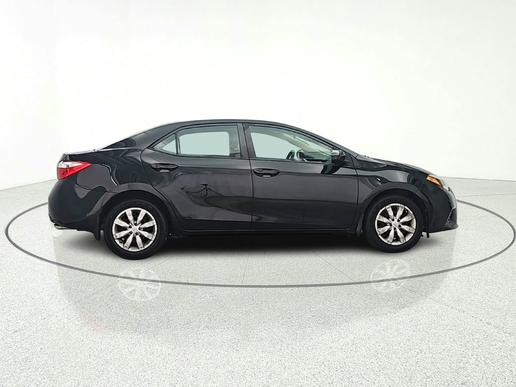 Used 2015 Toyota Corolla LE FWD image 8