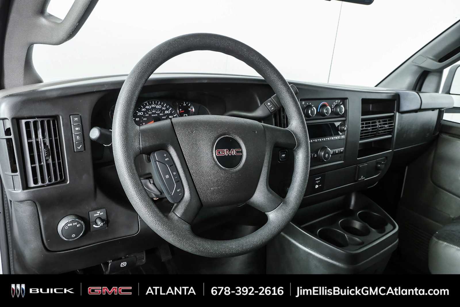 Used 2024 GMC Savana 2500 w/ Driver Convenience Package RWD image 4