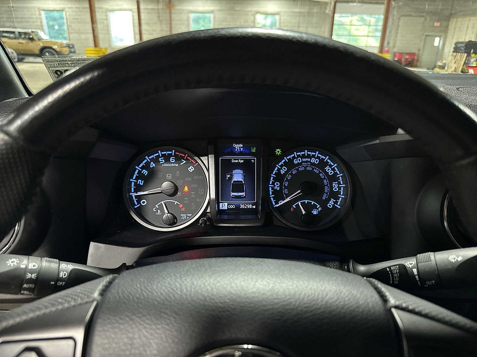Used 2023 Toyota Tacoma TRD Sport AWD/4WD image 34