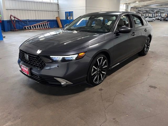 Used 2024 Honda Accord Touring image 7
