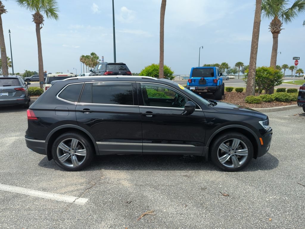 Used 2020 Volkswagen Tiguan SEL AWD/4WD image 3
