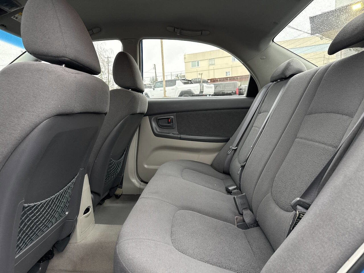 Used 2006 Kia Spectra EX image 23