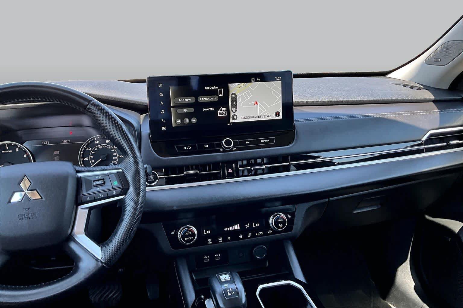 Used 2025 Mitsubishi Outlander SE AWD/4WD image 7