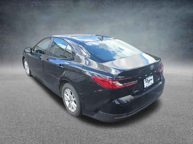 Used 2025 Toyota Camry LE FWD image 7