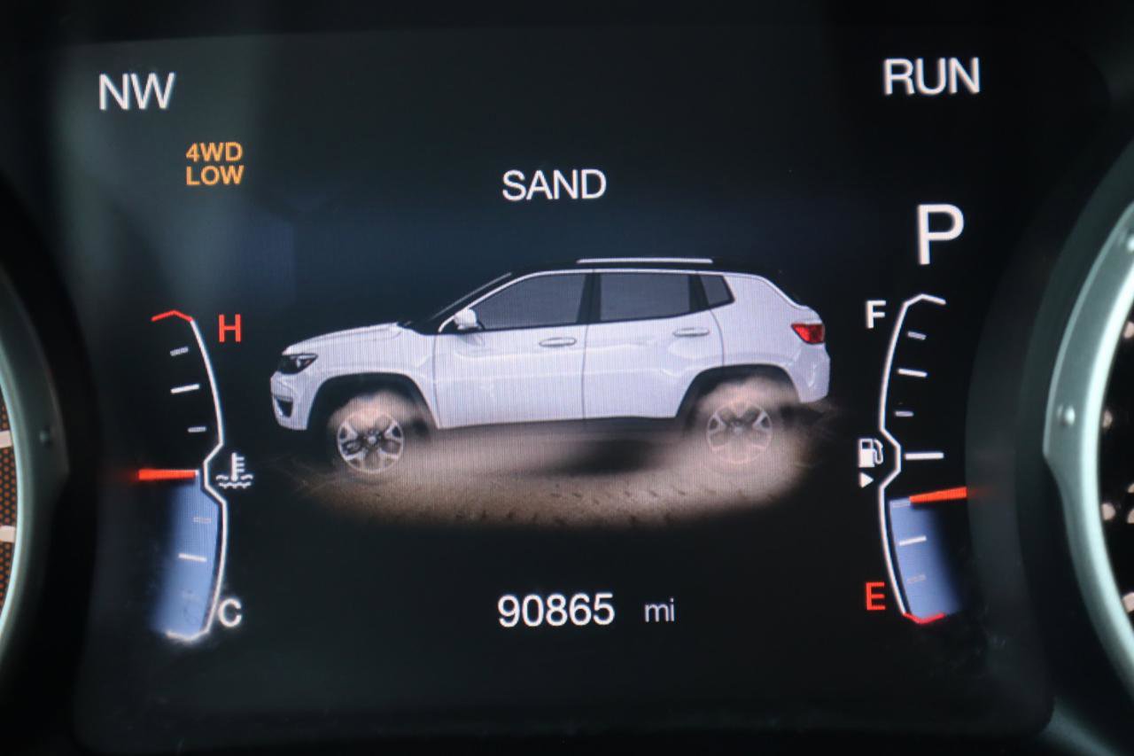 Used 2020 Jeep Compass Trailhawk w/ Leather Interior Group AWD/4WD image 93