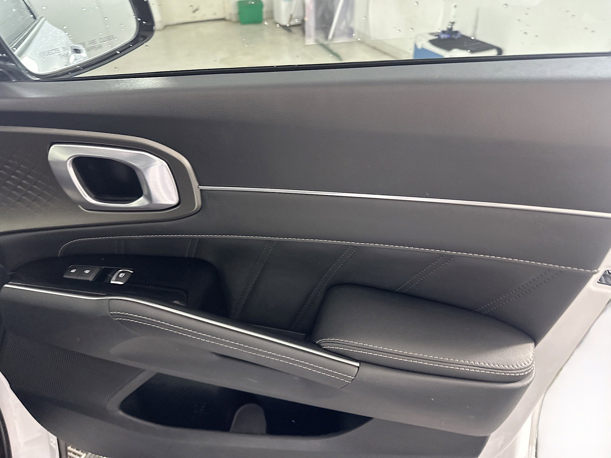 Used 2023 Kia Sorento SX image 33