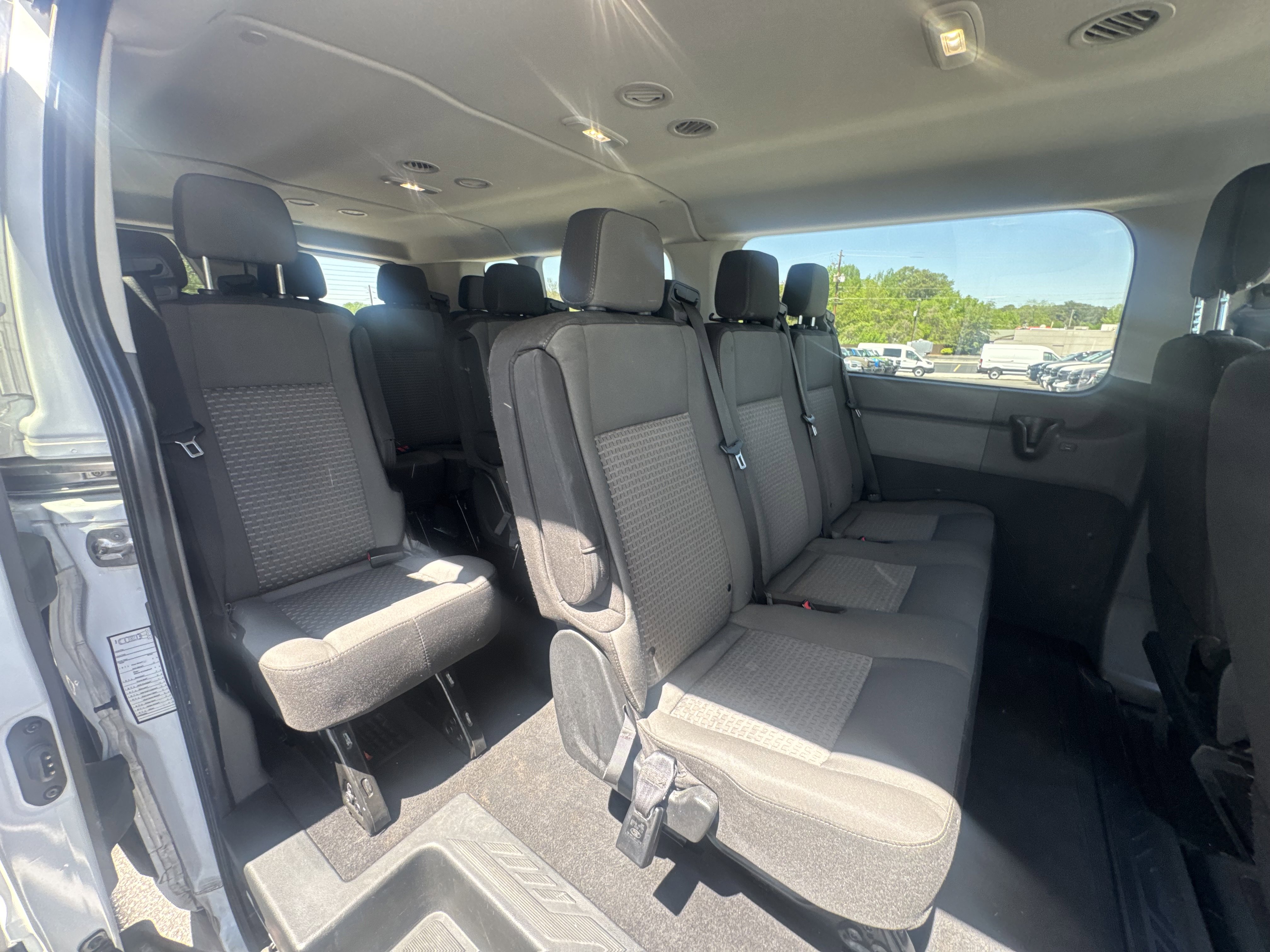 Used 2023 Ford Transit 350 XLT image 9