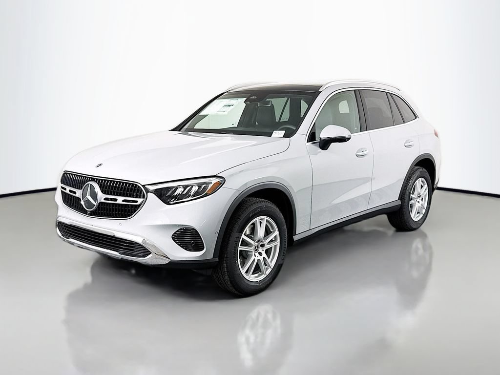 Used 2026 Mercedes-Benz GLC 300 4MATIC image 3