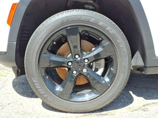 Used 2023 Jeep Grand Cherokee L Laredo AWD/4WD image 9