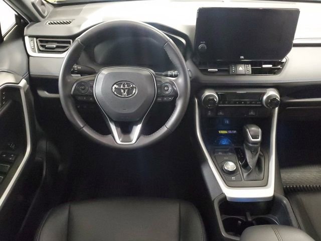 Used 2023 Toyota RAV4 XSE image 15