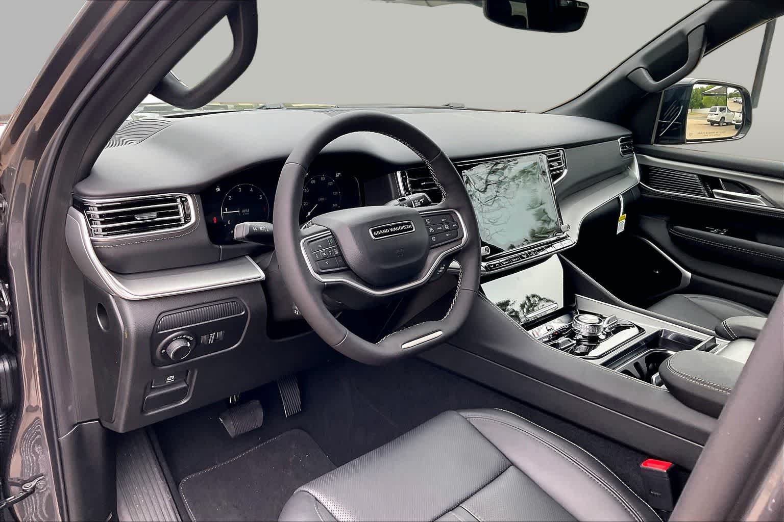 New 2026 Jeep Grand Wagoneer L Limited AWD/4WD image 8