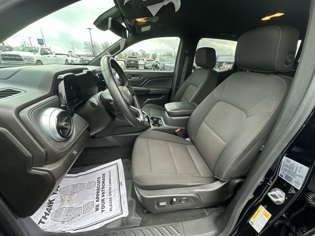 Used 2023 Chevrolet Colorado LT w/ LT Convenience Package II image 11