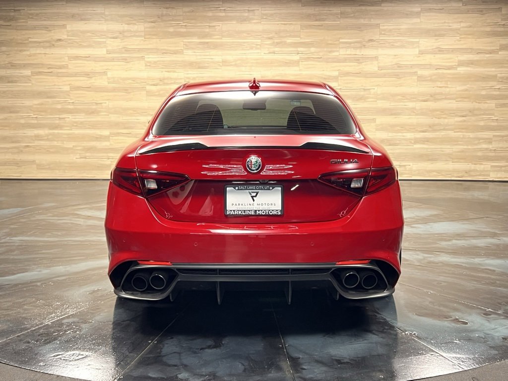 Used 2018 Alfa Romeo Giulia Quadrifoglio image 12