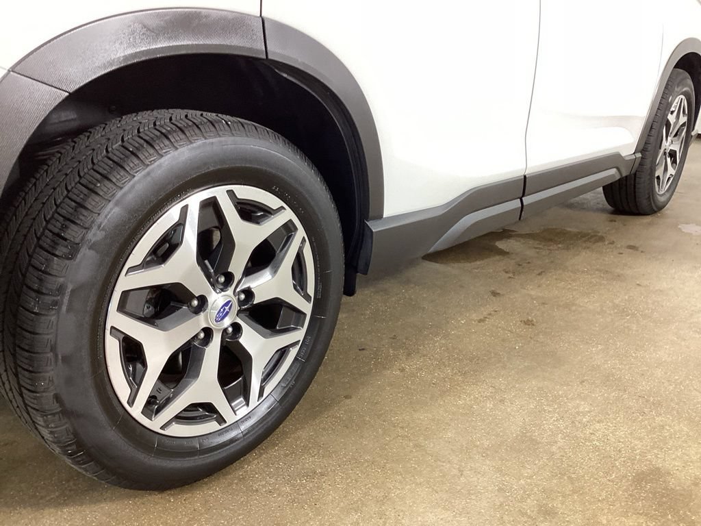 Used 2020 Subaru Forester Premium AWD/4WD image 9