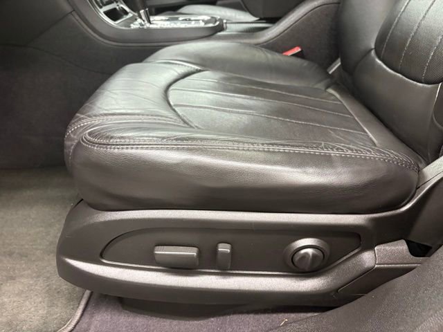 Used 2012 GMC Acadia Denali AWD/4WD image 17