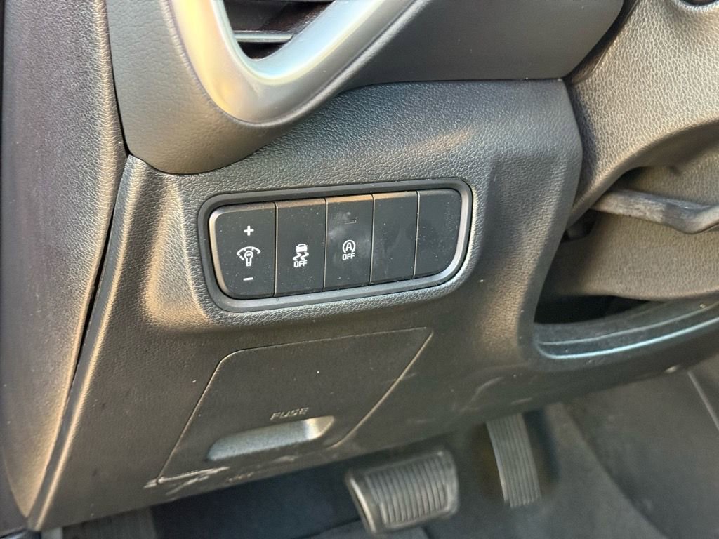 Used 2024 Kia Soul LX w/ Option Group 015 image 17