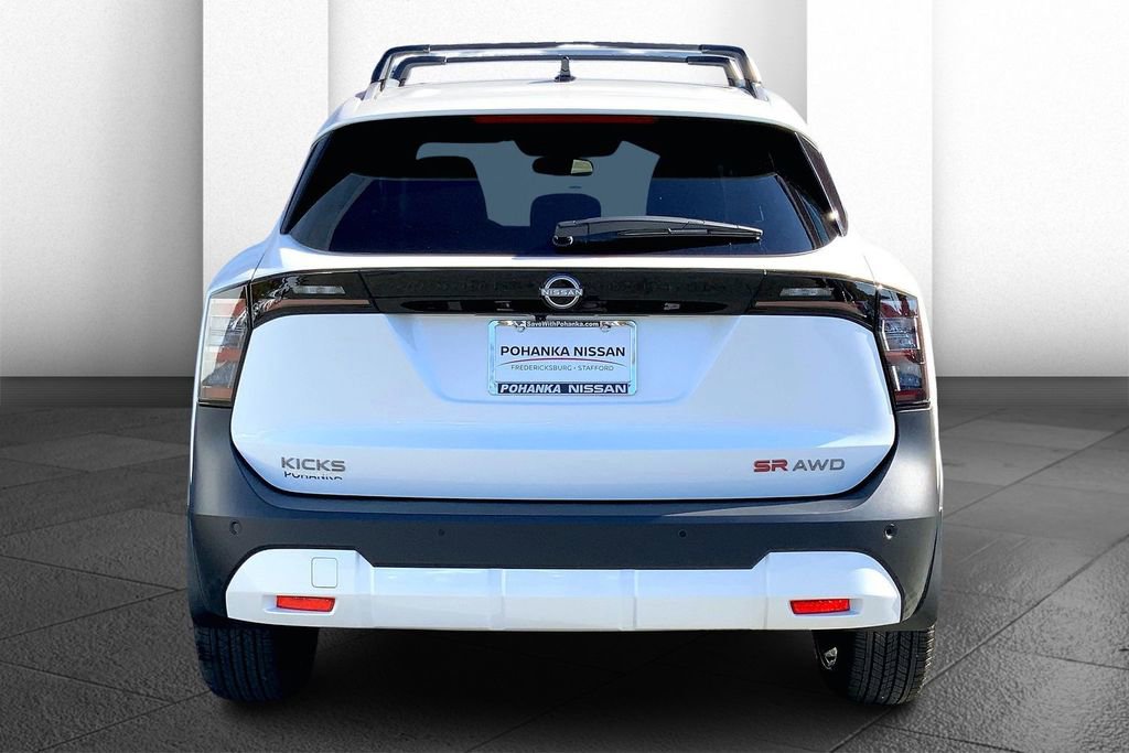New 2026 Nissan Kicks SR w/ Cold Weather Package image 4