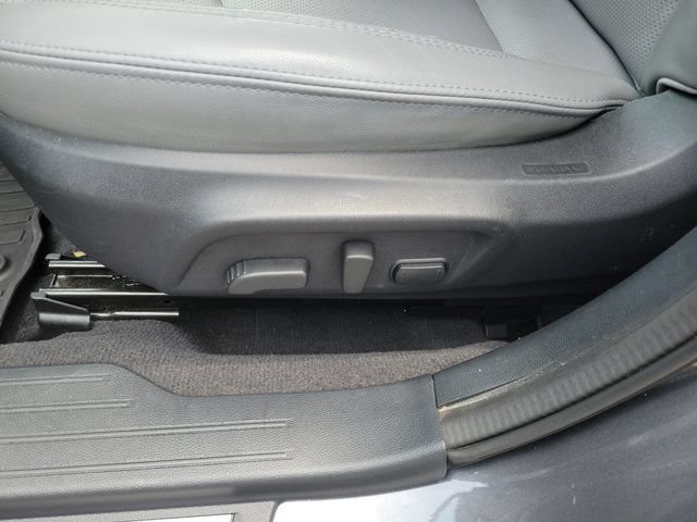 Used 2019 Subaru Outback 2.5i Limited AWD/4WD image 18